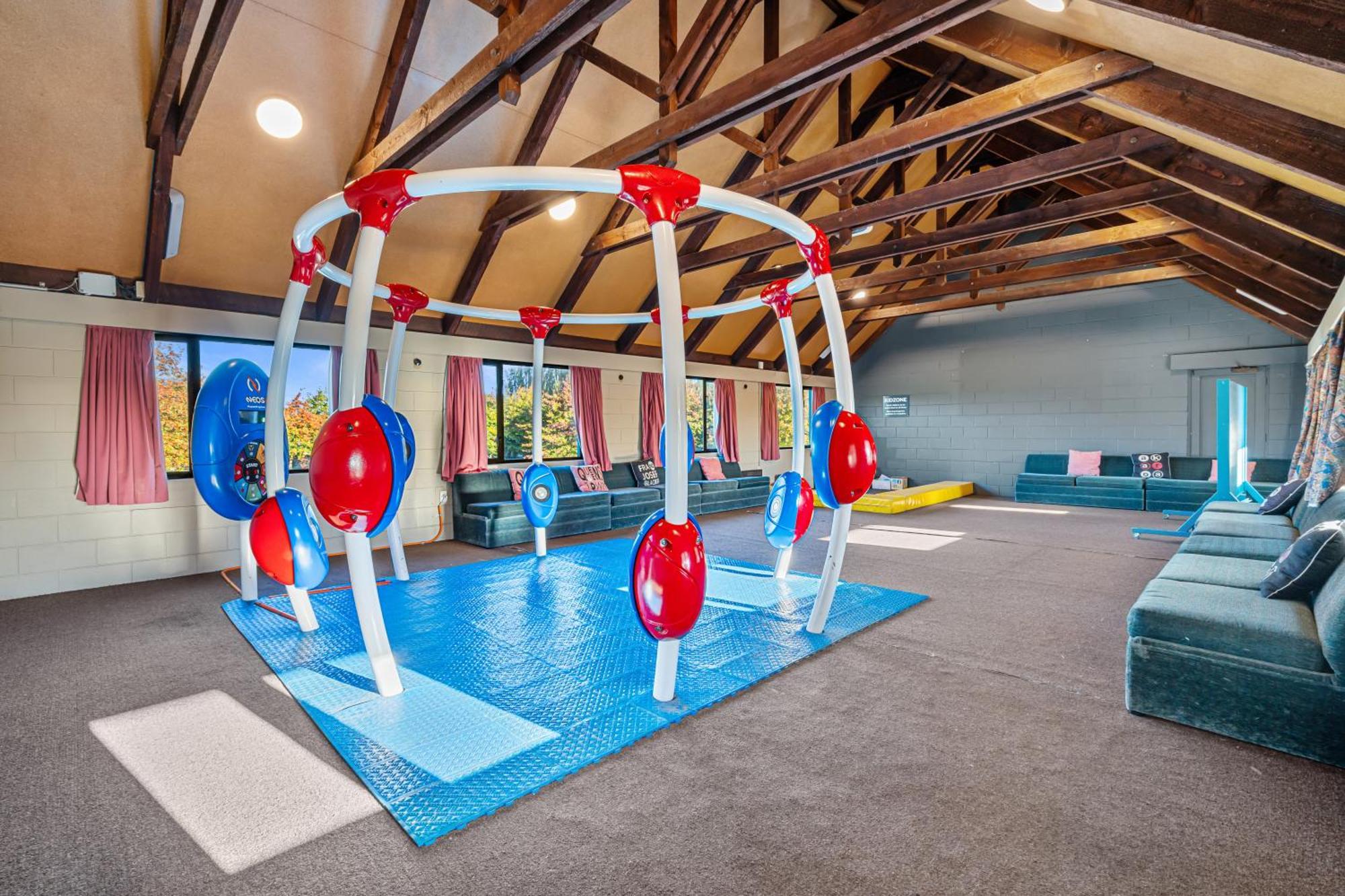 Tasman Holiday Parks - Christchurch Kültér fotó The Children's Hospital of Philadelphia